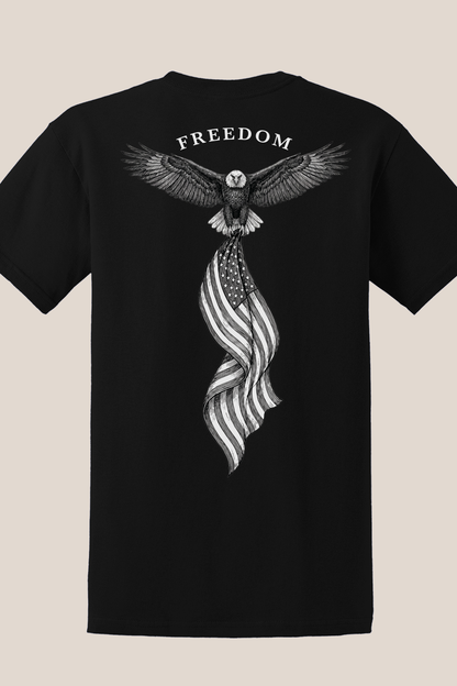 FREEDOM EAGLE CLUTCHING FLAG T-shirt