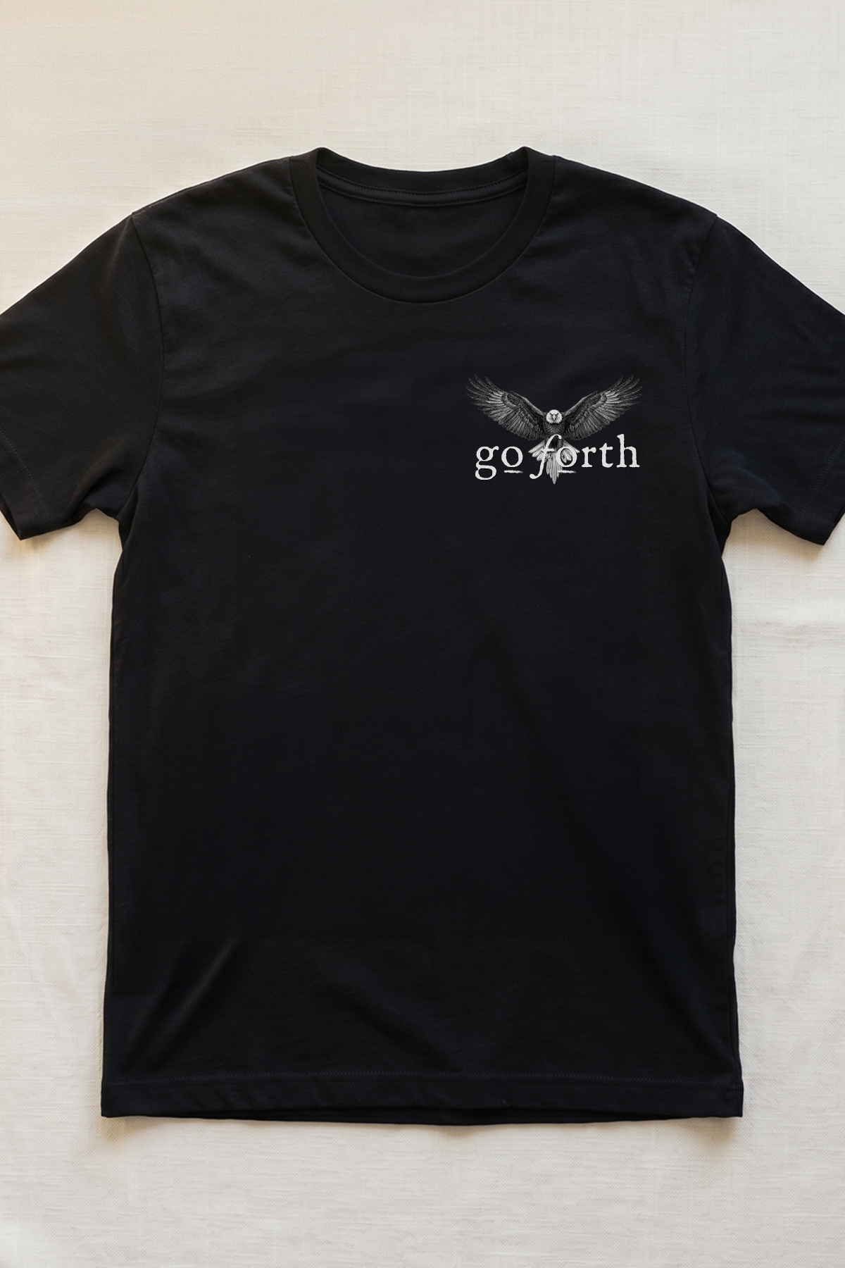FREEDOM EAGLE CLUTCHING FLAG T-shirt